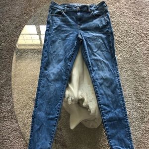 Gently used American Eagle Jeggings - Size 10